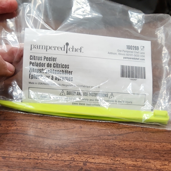 Pampered Chef Citrus Peeler NIP - Picture 6 of 6